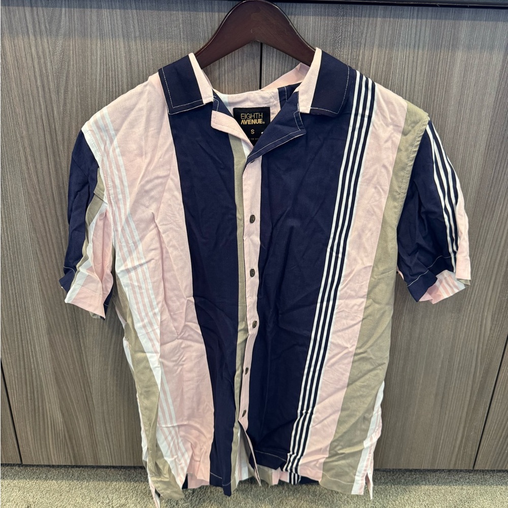 🚨BRAND NEW Men’s Small Eighth Avenue Button Down Shirt🚨